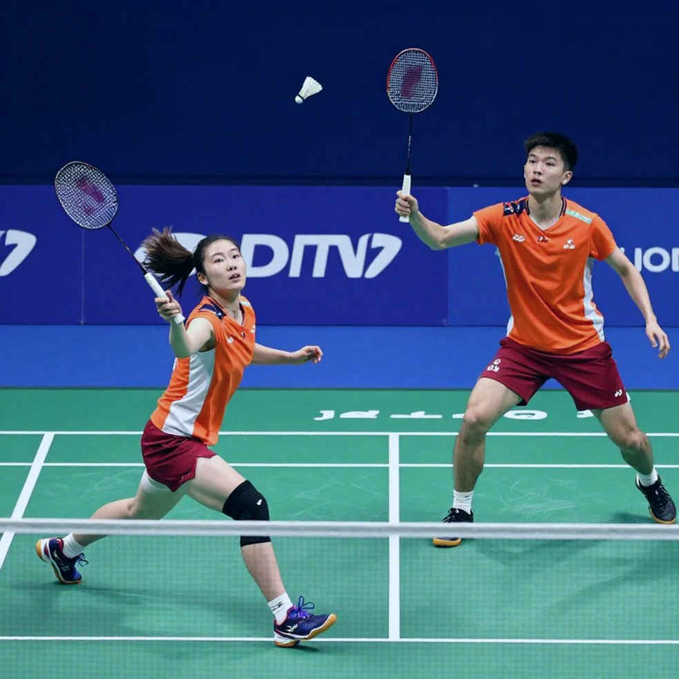 মহিলা সেপাক তাকরাও ডাবলসে এশিয়াড স্বর্ণ জয়ী ভিয়েতনামের তিন তারকা: রাষ্ট্রীয় পুরস্কার কাঠামোর হিসাব নিয়ে যে প্রশ্ন উঠছে