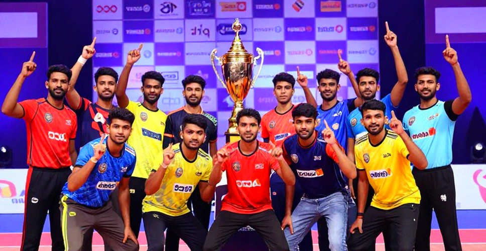 ৩৭–৩৪: যে ফাইনাল এখনো খেলা হয়নি, আর যে সংখ্যাগুলো মিলতে চায় না